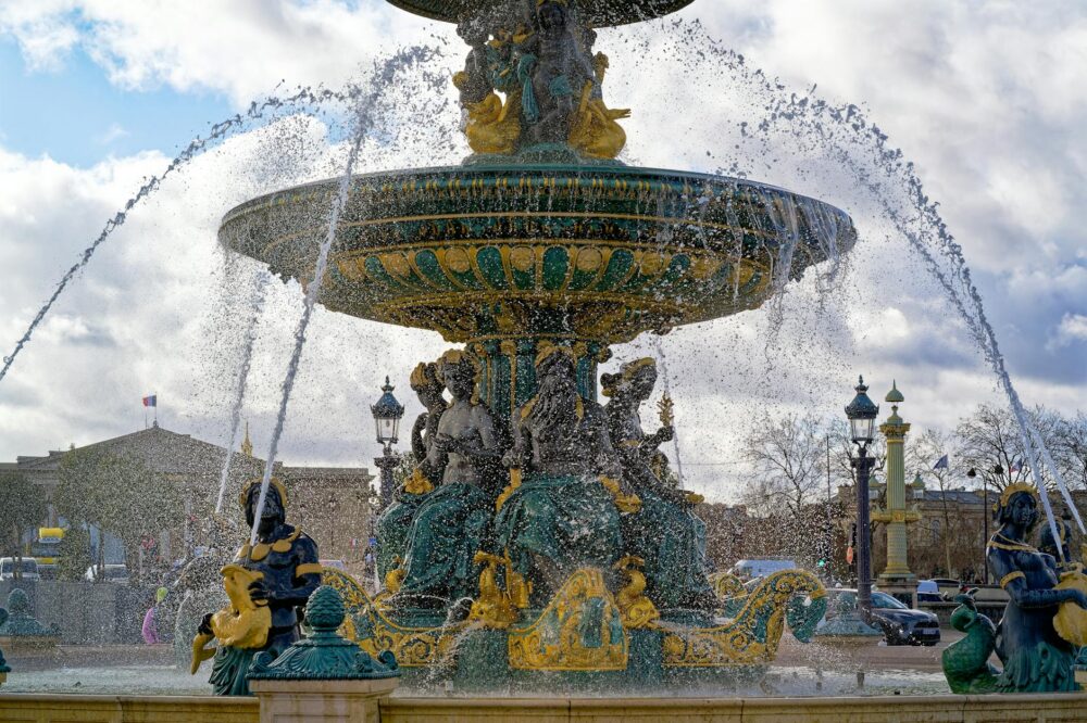 What free water fountains are in Paris in 2026?