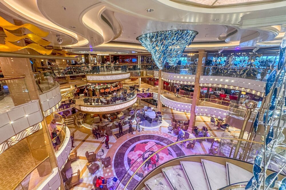 What is the best canal cruise in Amsterdam?