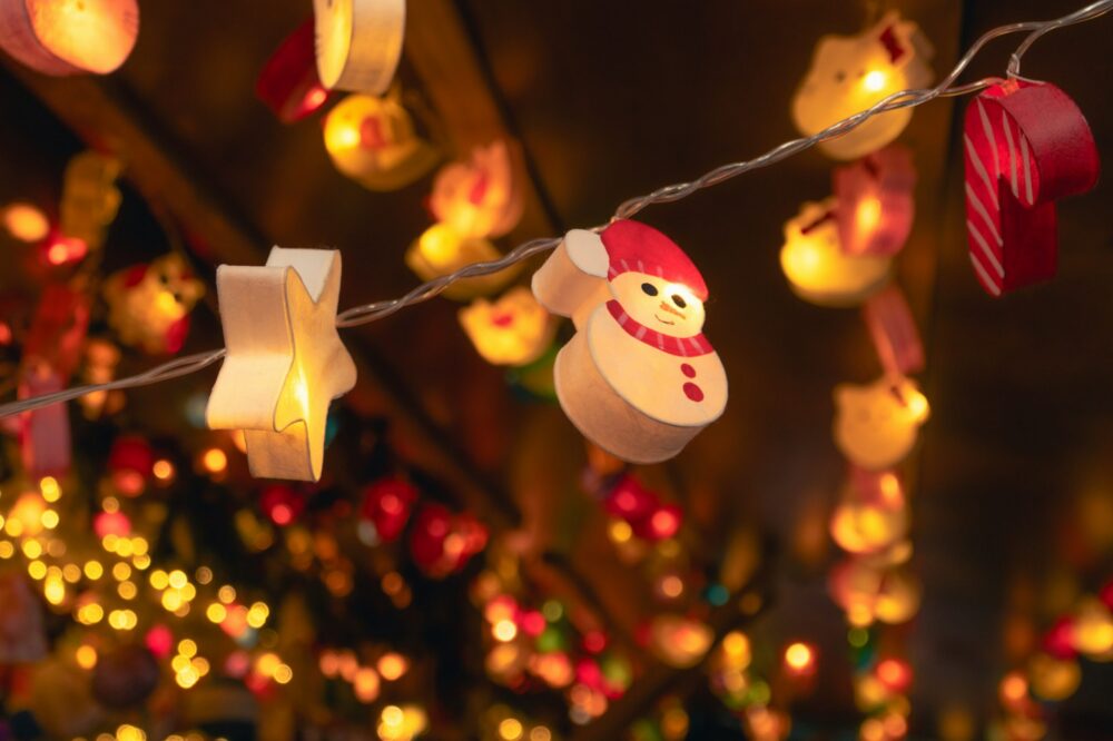 What is the best way to experience Barcelona's Christmas markets?