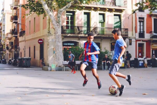 What is the best way to experience Barcelona's Festa Major del Poblenou?