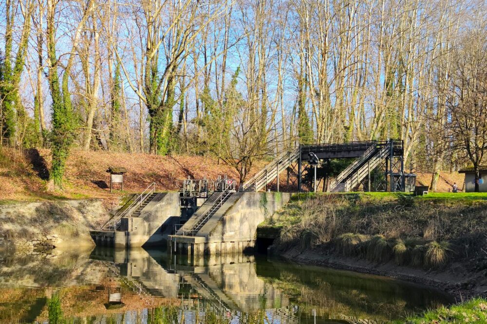 What is the Canal du Midi and how to explore it?