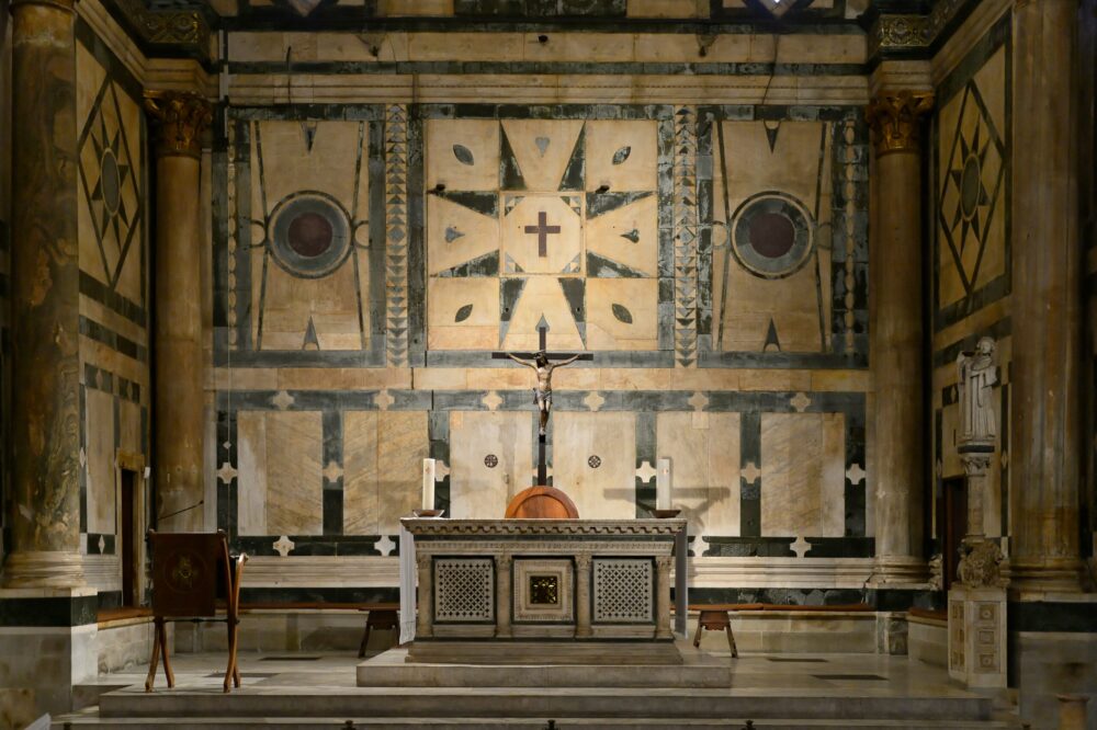 What is the dress code for churches in Florence?