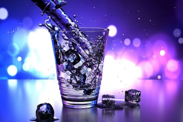 What is the legal drinking age in Amsterdam?