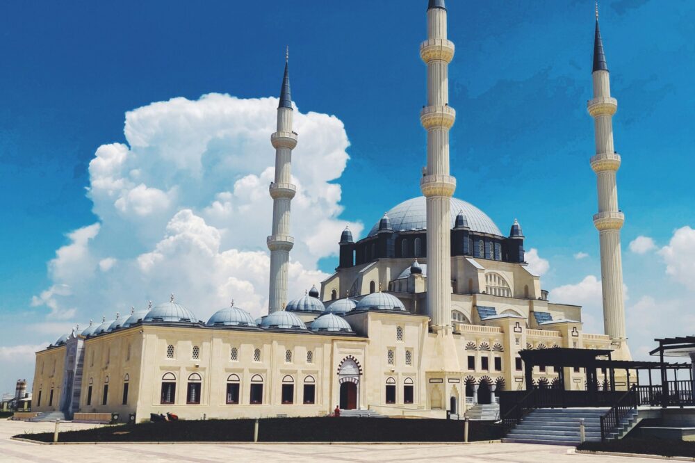 Where can I see the Blue Mosque for free in 2026?