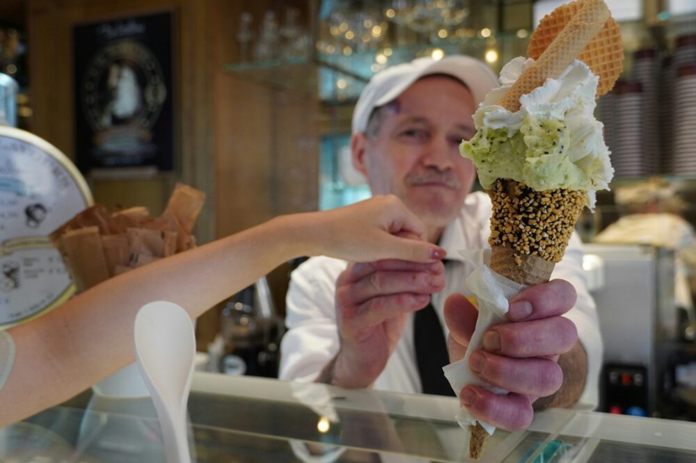 Where to find the best gelato in Rome according to locals?