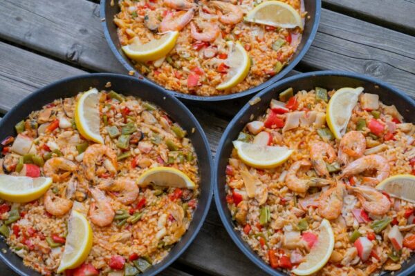 Where to find the best paella and tapas in Barcelona?