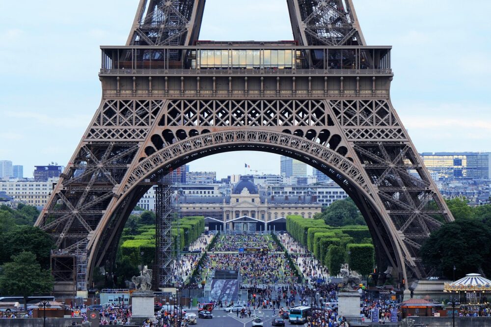 Which French city is known for its canals?