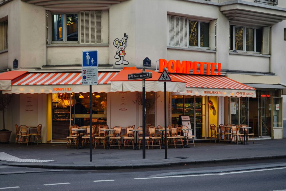 Are there any 5 star hotels in Lille with butler service?