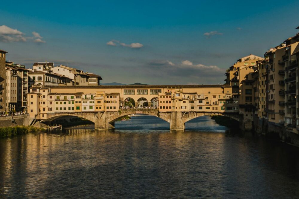 Are there any free indoor attractions in Florence for rainy days?