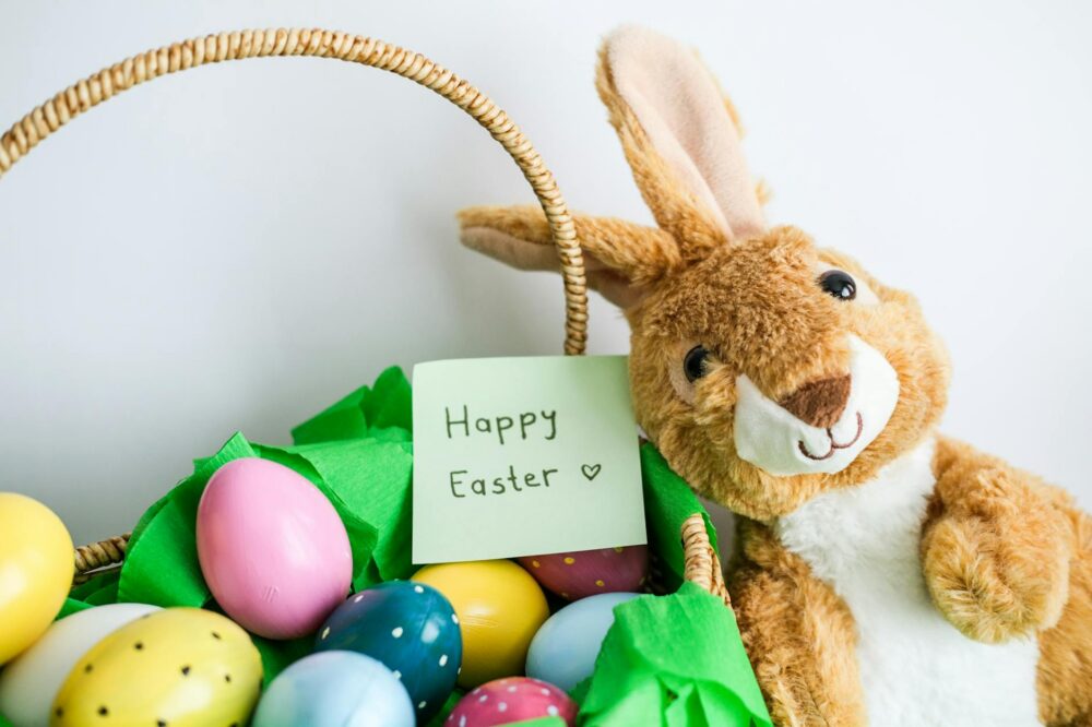 Are there any spring Easter events in Paris?