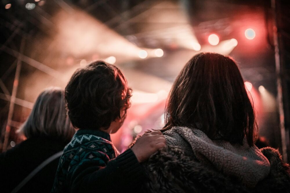 Are there any spring music festivals in Paris?