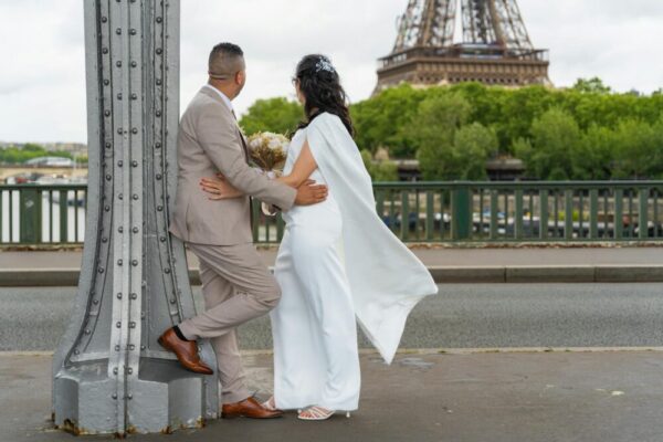 Are there any spring romantic spots in Paris?