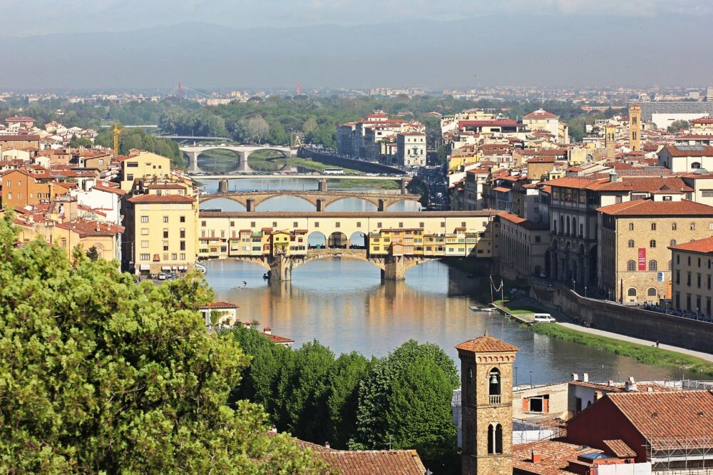 Are there budget hotels in Florence with a view of the Arno River?