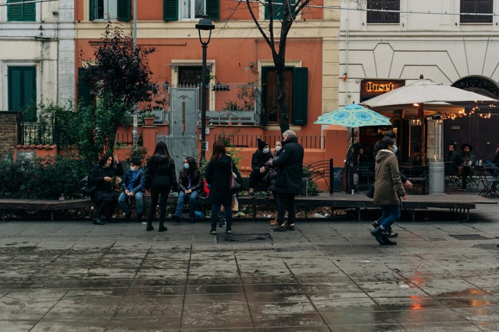 Are there family-friendly hotels in Rome with kids' clubs?