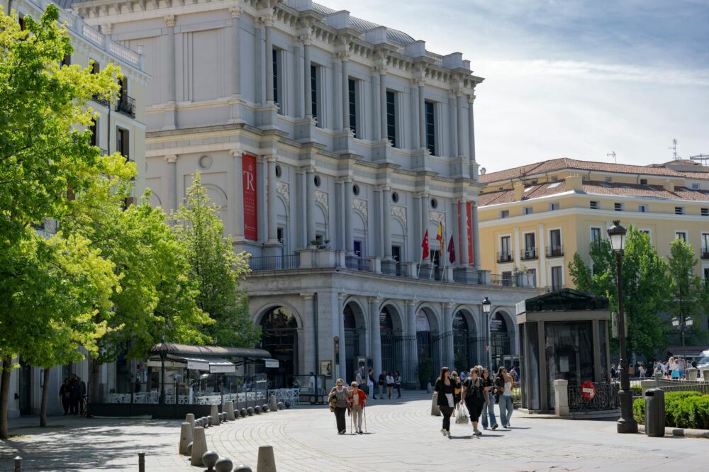 Best hotels in Lyon for a luxury car rental service