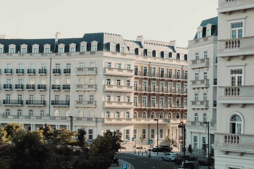 Best hotels near Arnaud Bernard 2026