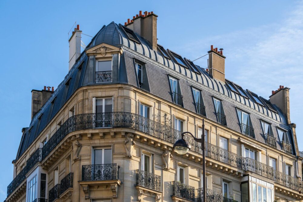 Best indoor activities in Paris for a rainy day with a food lover