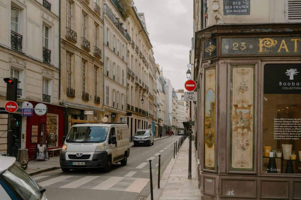 Best restaurants for a business meeting in Paris 2026