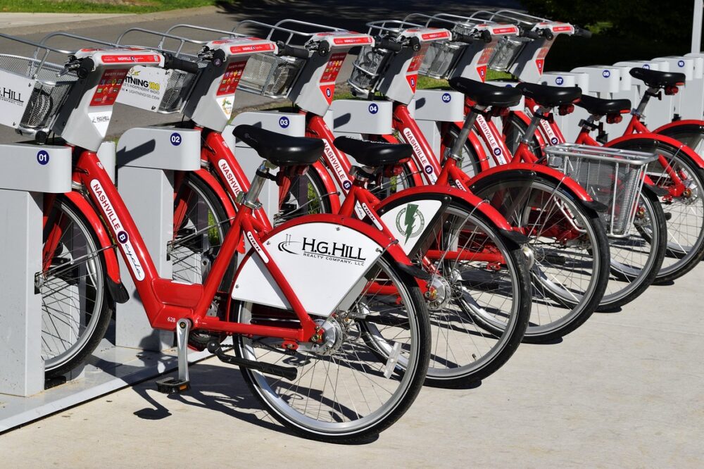 Budget hotels in Toulouse with a bike rental service