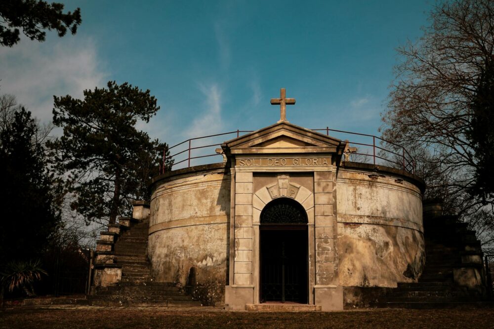 Can I visit the Catacombs in spring?