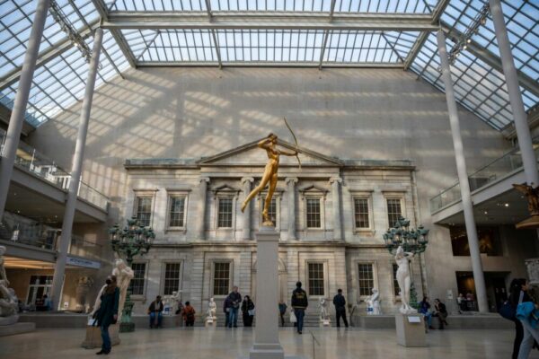 Can you visit the Museo di Arte Moderna on a rainy day?