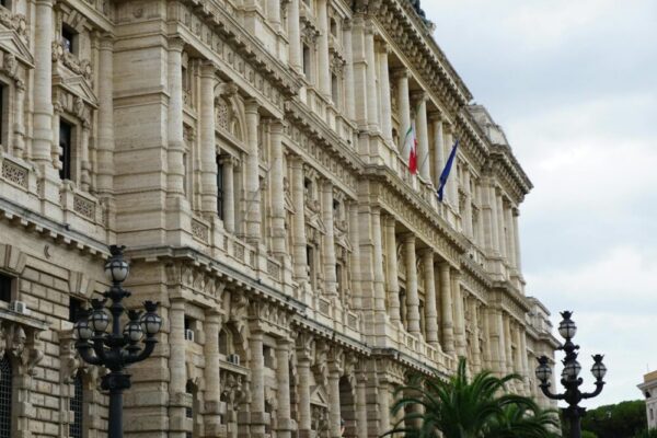 Can you visit the Palazzo Corsini on a rainy day?