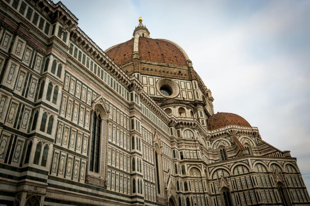 Does the University of Florence offer scholarships for international students?