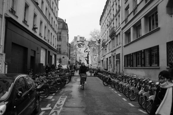 Free fashion shows in Paris during spring 2026