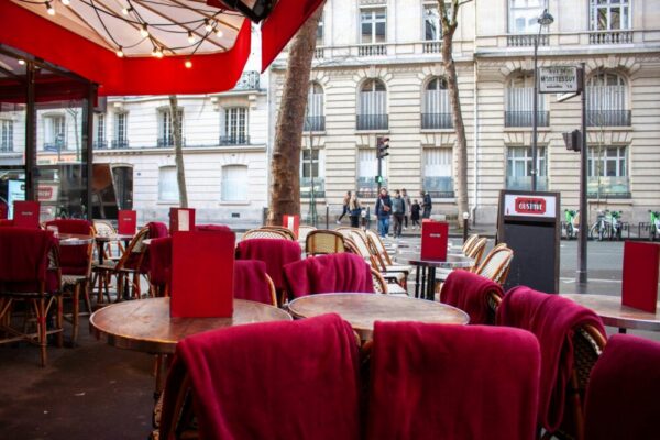 Free fashion shows in Paris during winter 2026
