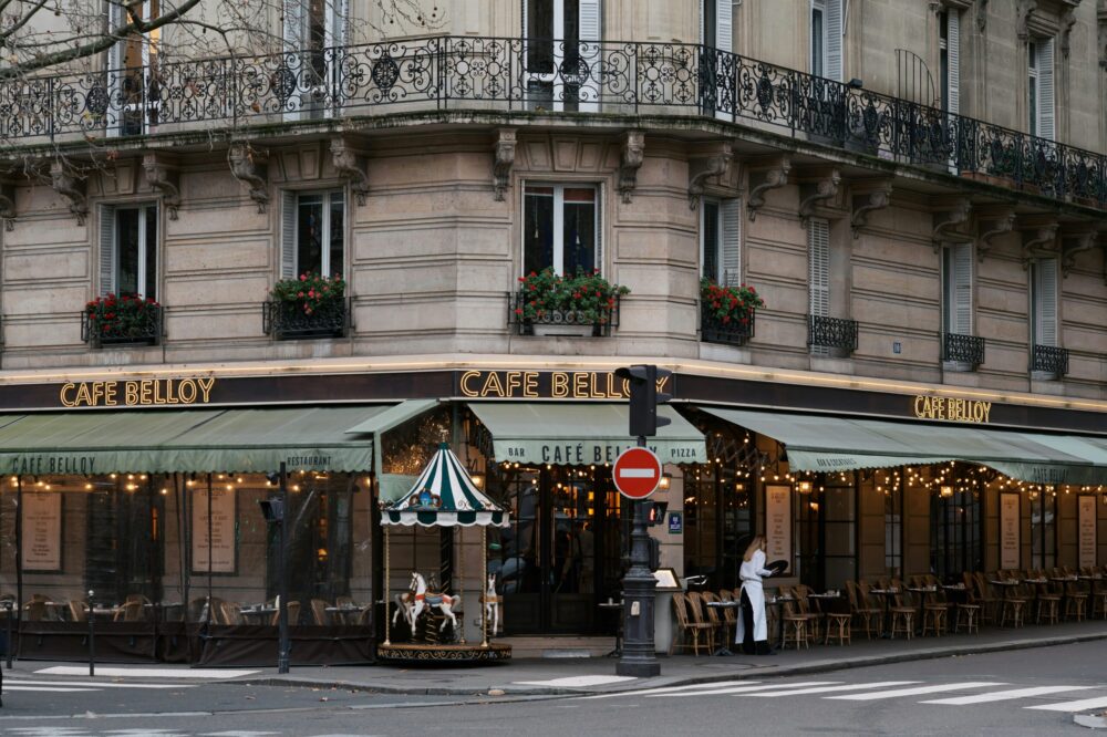 Free fashion shows in Paris during winter 2026
