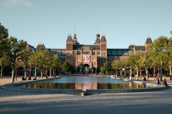 How do I prepare for the Dutch university application process?