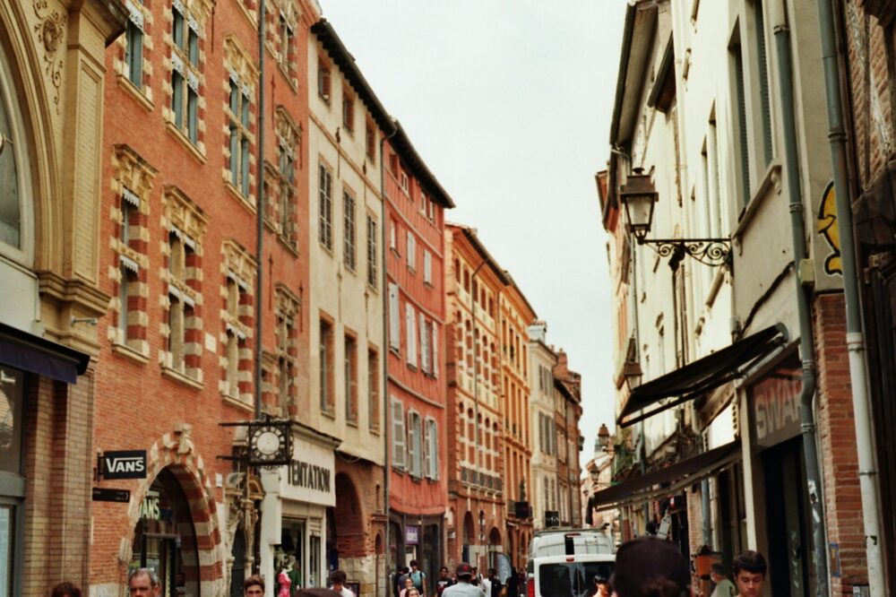 How do I reset my university password in Toulouse?