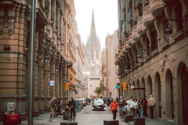 How to apply for a student visa for Barcelona from the US?