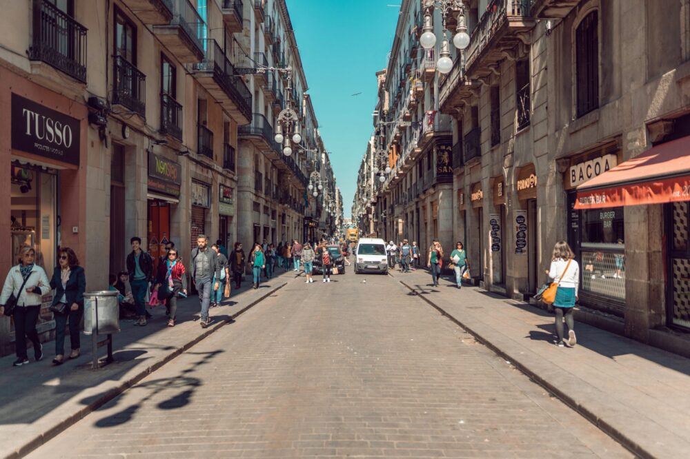 How to apply to Universitat Autònoma de Barcelona as an international student?