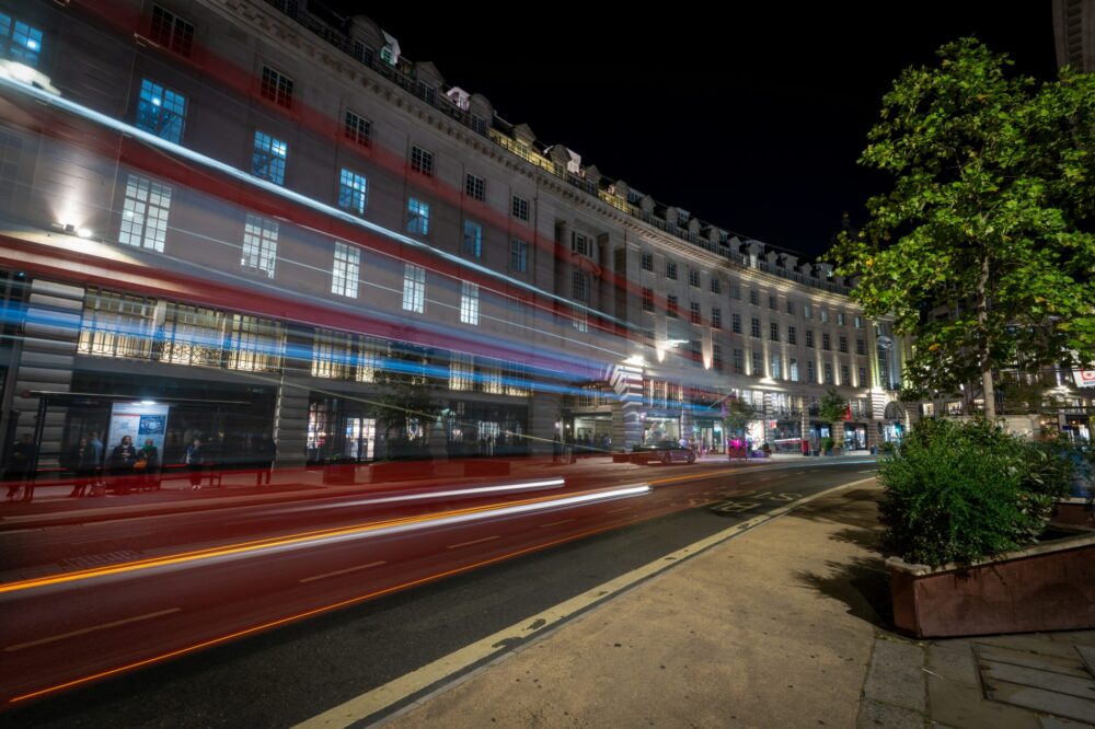 How to choose a 5-star hotel in London for a milestone anniversary?