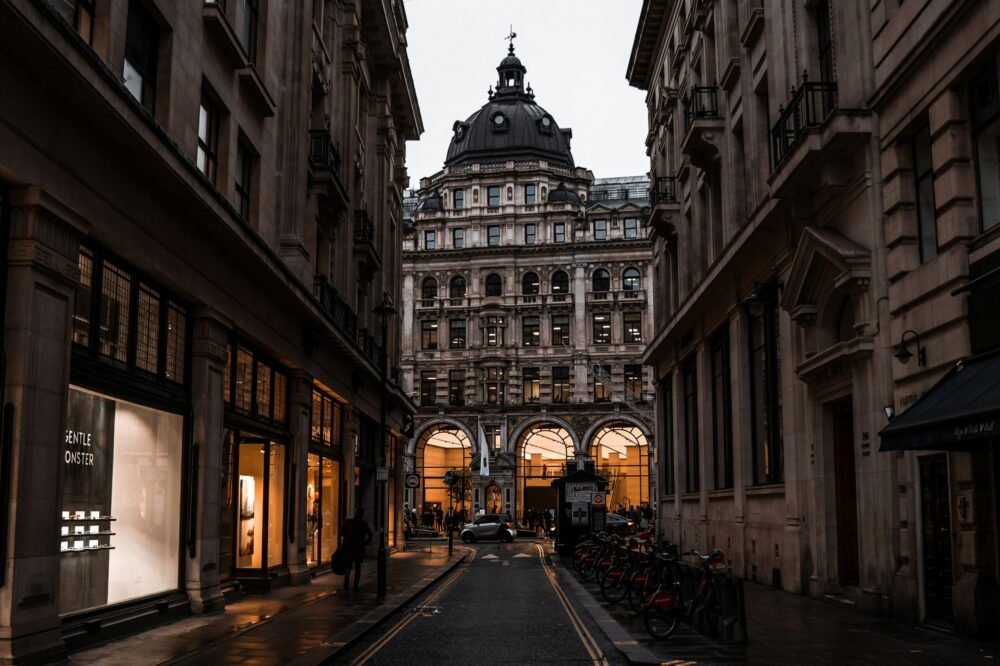 How to choose a 5-star hotel in London for a wedding?