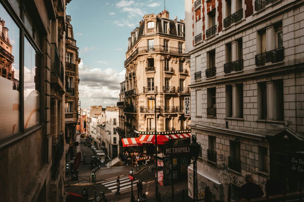How to choose a 5 star hotel in Paris for a luxury spa break?