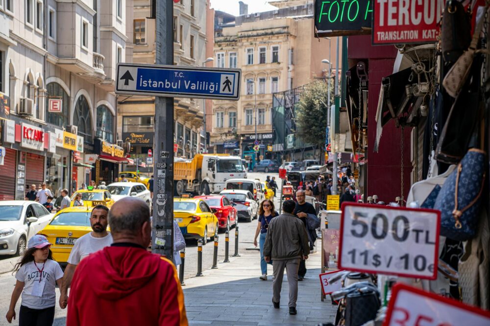 How to contact the international office at Istanbul universities?