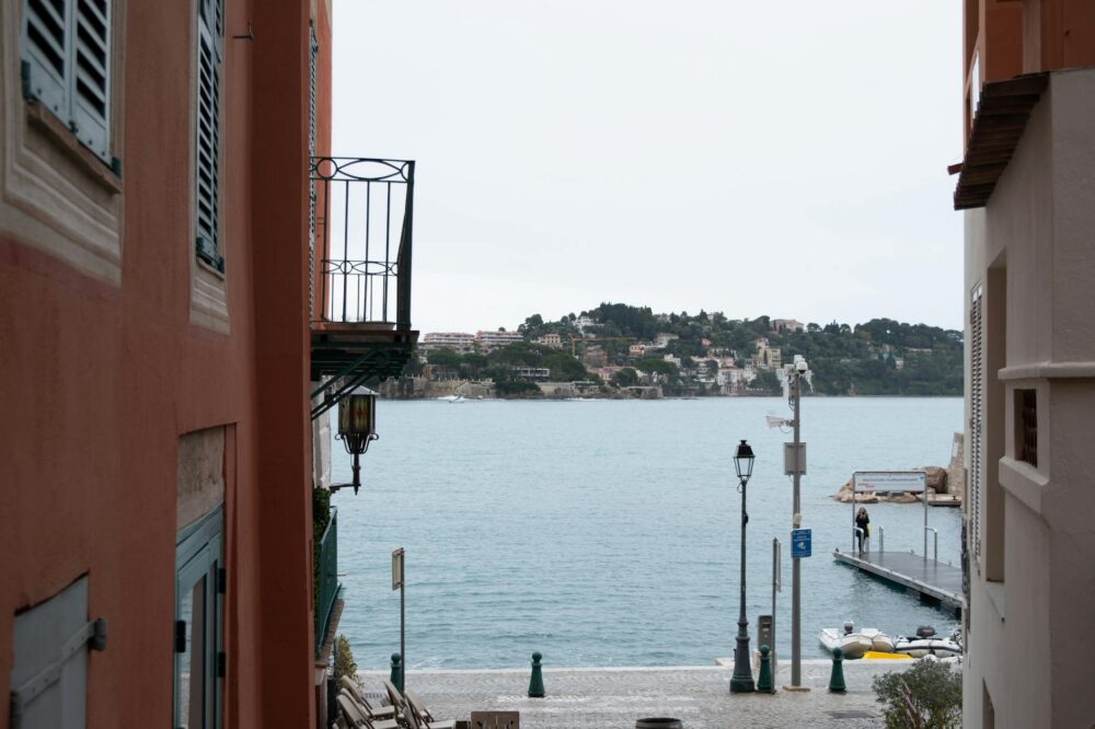 How to deal with homesickness while studying in Nice