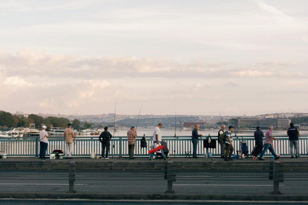 How to find budget hotels in Istanbul with a 24-hour front desk?