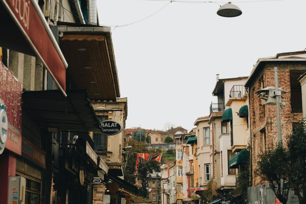 How to find cheap hotels in Istanbul with a view?