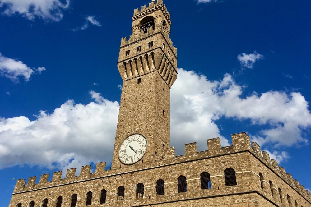 How to find hotels in Florence with solo traveler tips?