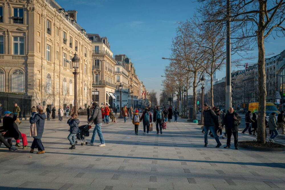 How to get a student card in Paris?