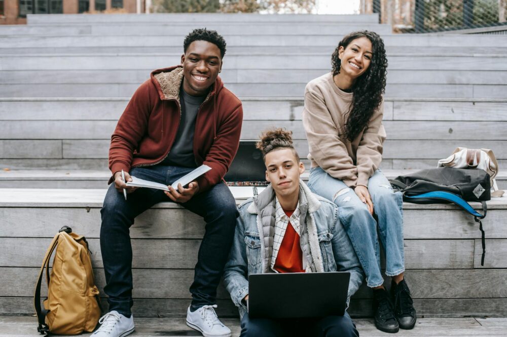 How to get a student loan for studying in Paris?