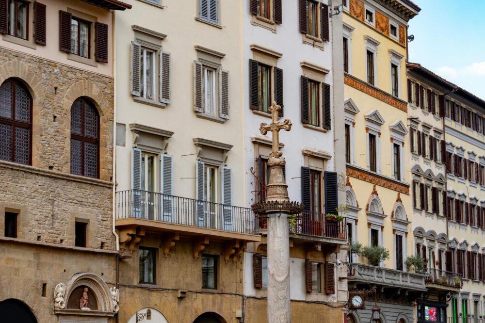 How to get a student travel card in Florence?