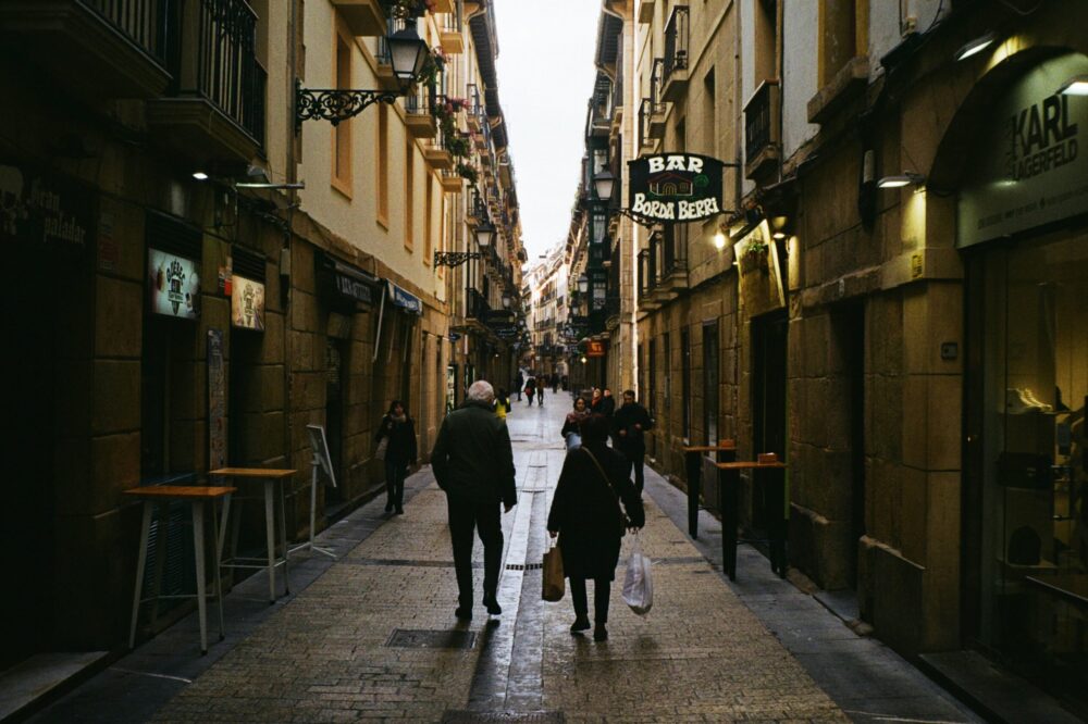 How to get a student work permit in Spain?