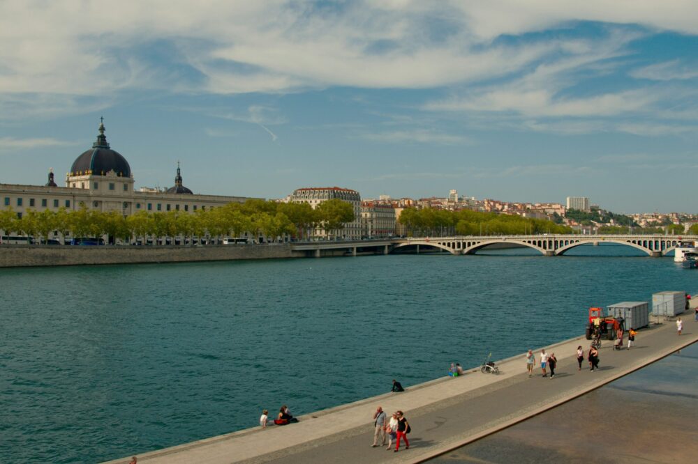 How to get from Lyon to the Pyrenees?