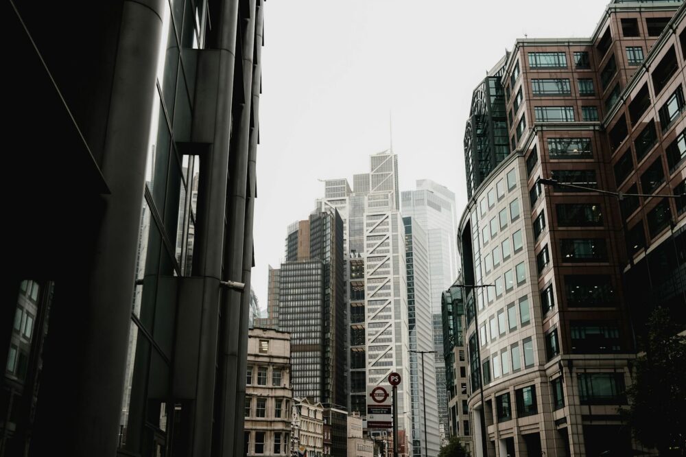 How to meet other travelers while staying at a London hotel?