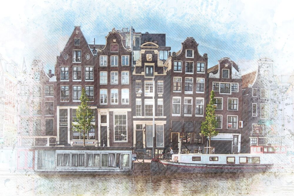 How to save money on accommodation in Amsterdam?