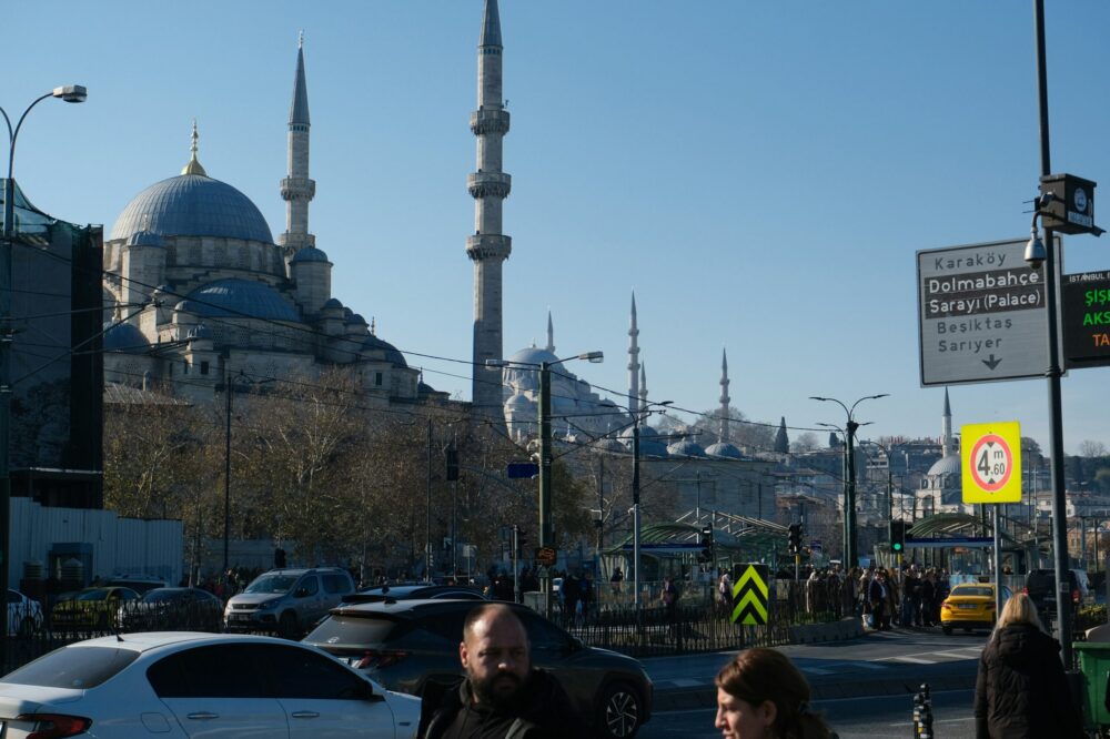 How to use public transport as a student in Istanbul?